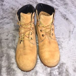 Size 9 women’s timberlands